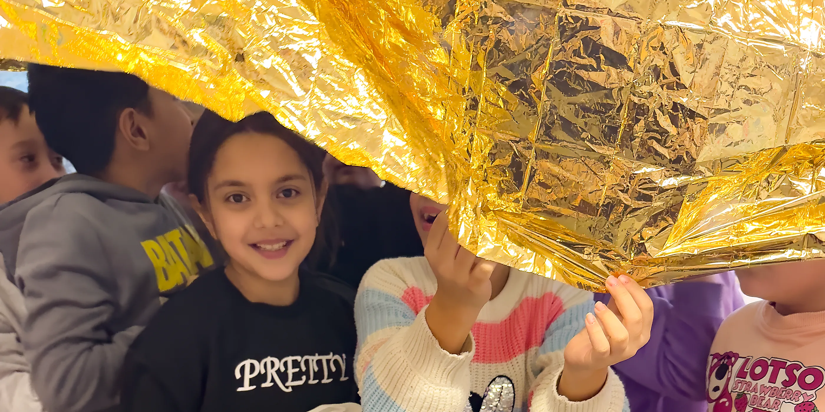 Erste Hilfe im Unterricht der 3. Klasse der Emil-von-Behring-Schule in Bochum Hofstede